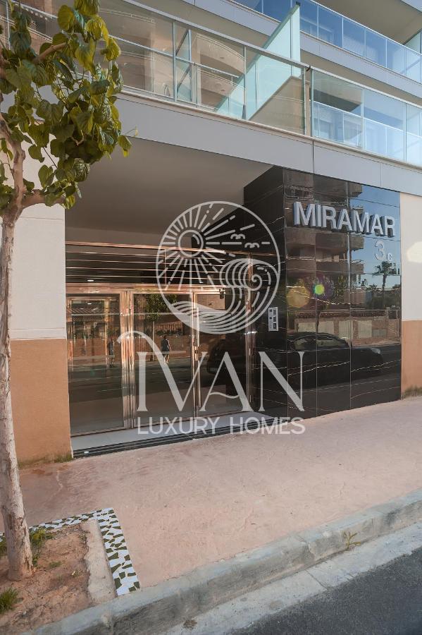 أوروبيسا ذيل مار Casa Emiliaivan Luxury Homes 8ªpta Norte 1ª Linea المظهر الخارجي الصورة