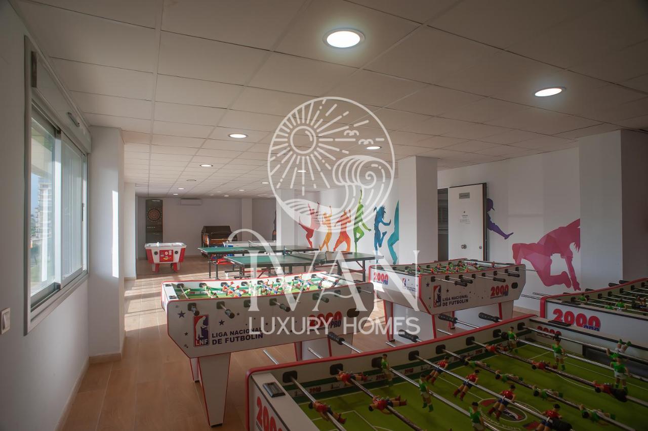 أوروبيسا ذيل مار Casa Emiliaivan Luxury Homes 8ªpta Norte 1ª Linea المظهر الخارجي الصورة