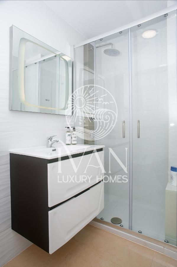 أوروبيسا ذيل مار Casa Emiliaivan Luxury Homes 8ªpta Norte 1ª Linea المظهر الخارجي الصورة
