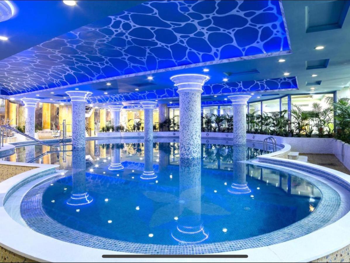 أوروبيسا ذيل مار Casa Emiliaivan Luxury Homes 8ªpta Norte 1ª Linea المظهر الخارجي الصورة