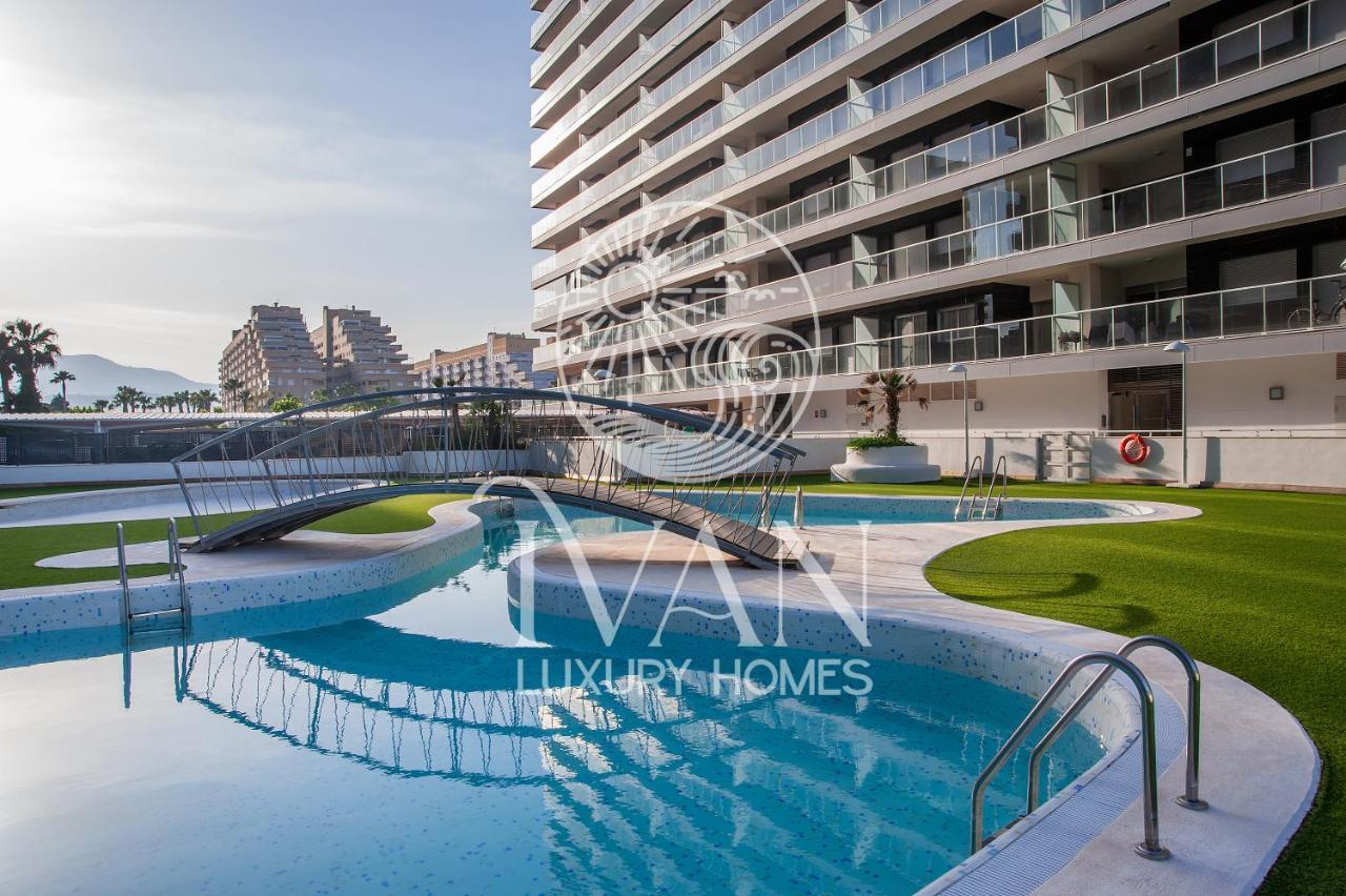 أوروبيسا ذيل مار Casa Emiliaivan Luxury Homes 8ªpta Norte 1ª Linea المظهر الخارجي الصورة