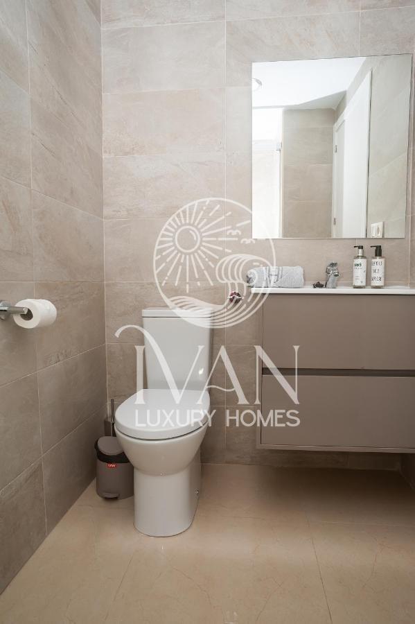 أوروبيسا ذيل مار Casa Emiliaivan Luxury Homes 8ªpta Norte 1ª Linea المظهر الخارجي الصورة